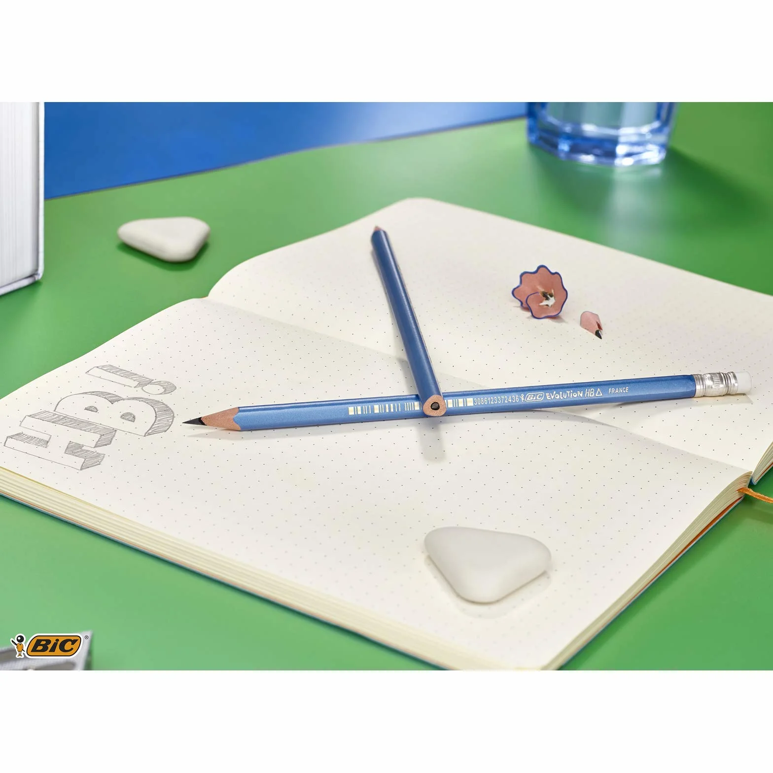 BIC Evolution Triangle HB trójkątny ołówek z gumką – opakowanie 12 szt.