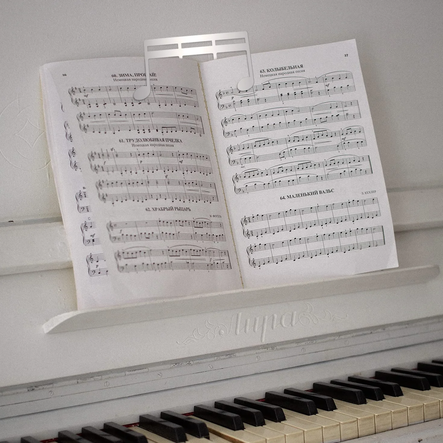 2 szt. Metalowy Klips na Nuty, Music Book Clip Music Sheet Holder Clip Klipy do Nut do Gry na Swiezym Powietrzu, Papier Firmowy, Ksiazki Fortepian, Gitara, Skrzypce, Klawiatura (Srebrna)