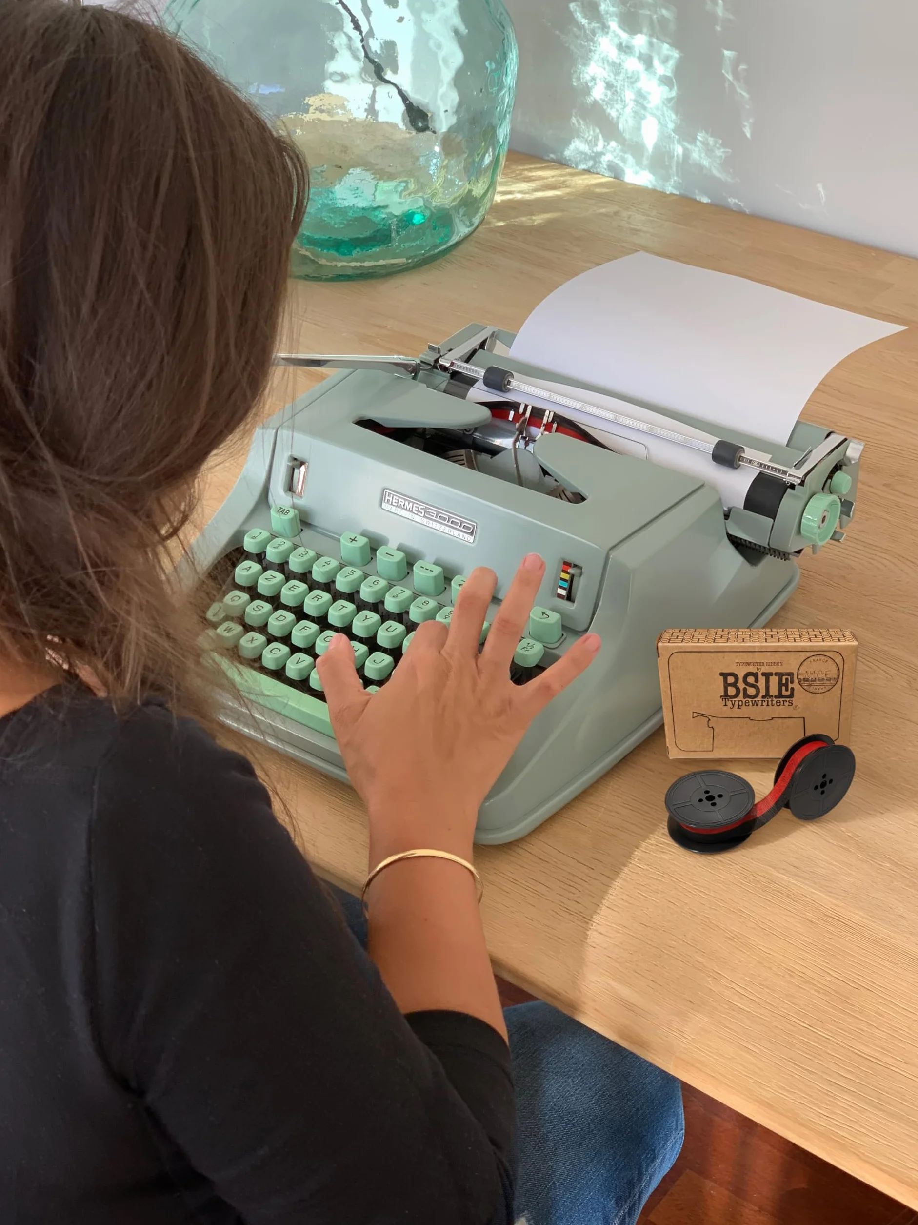 BRATER MASZYNA DO PISANIA - BSIE TYPEWRITERS (czarny i czerwony)