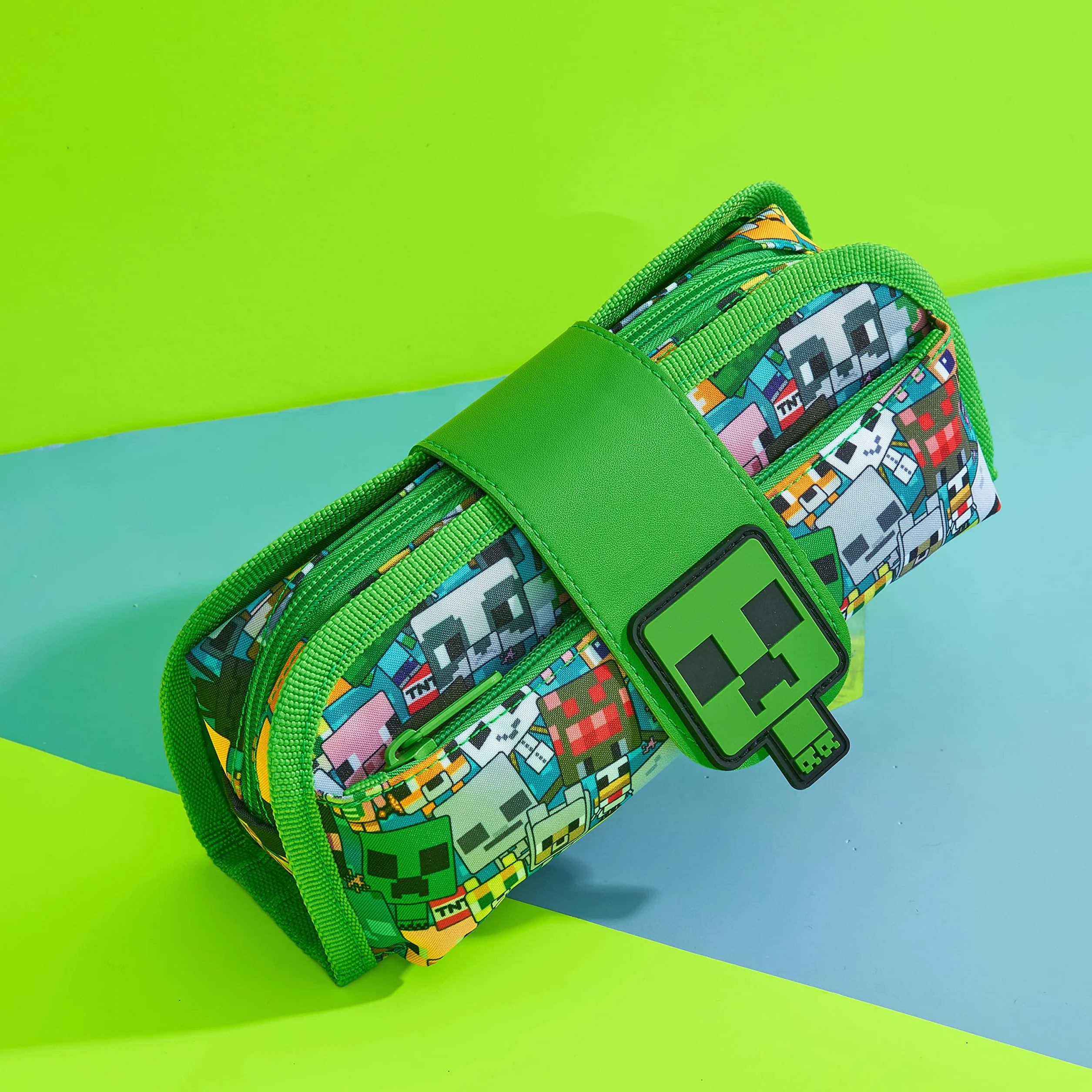 Minecraft piórnik 2 w 1 dla dzieci i graczy z wieloma przegródkami i odpinanym zamkiem błyskawicznym