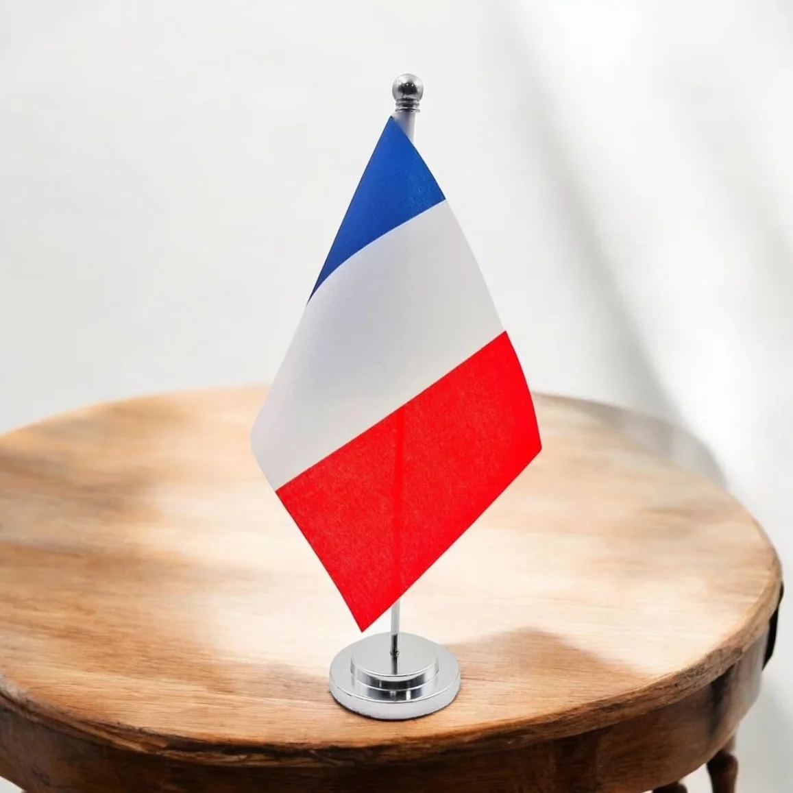 Francja flaga na stół flaga na biurko 21 x 14 cm maszt i cokół ze stali flagi na stół do sal konferencyjnych (Francja)