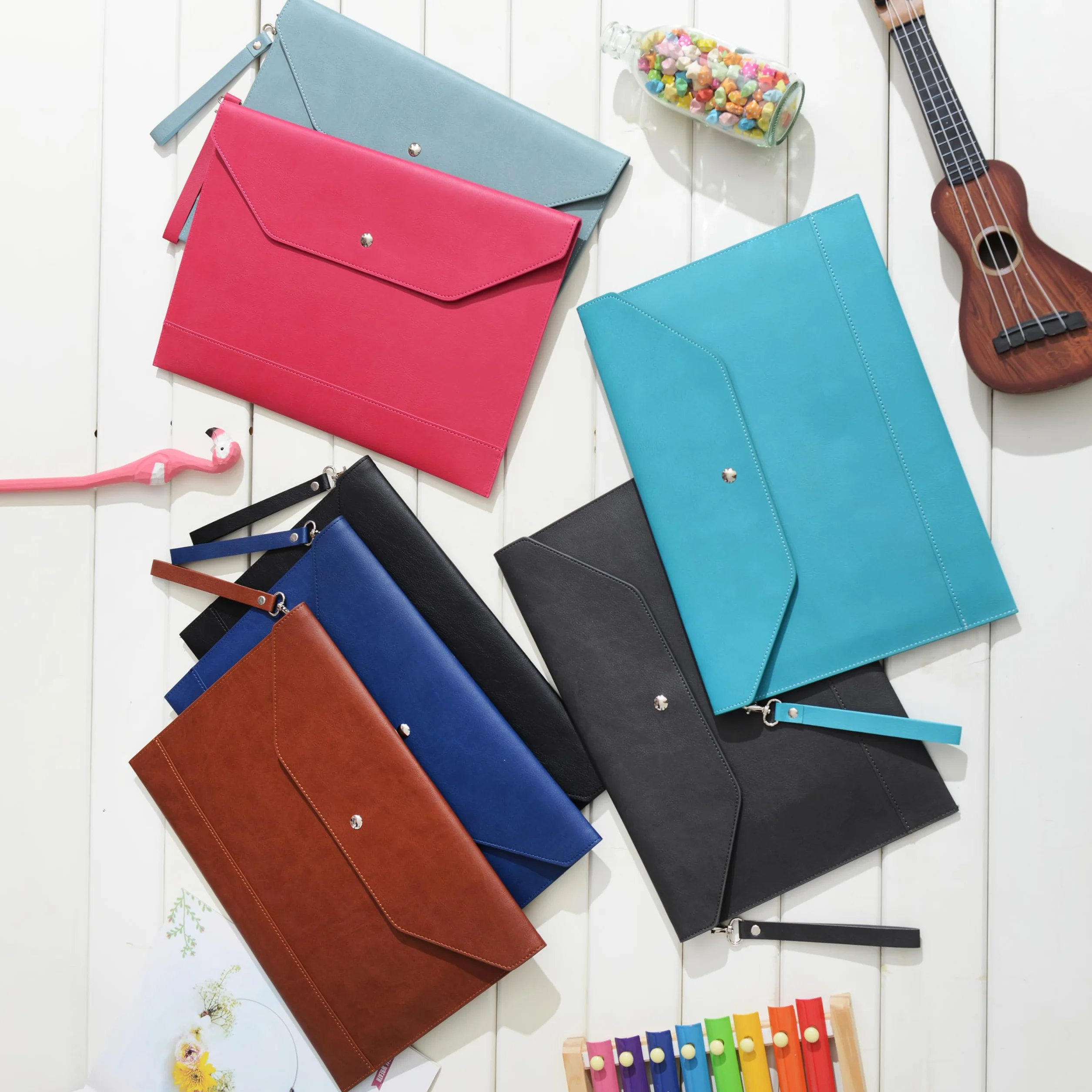 Wonderpool Kopertowe etui A4 ze skóry PU, teczka kieszonkowa, teczka na dokumenty, torba ze zdejmowanym paskiem na rękę i 4 kieszeniami na dokumenty, tablet, telefon, artykuły pa, śliwkowa