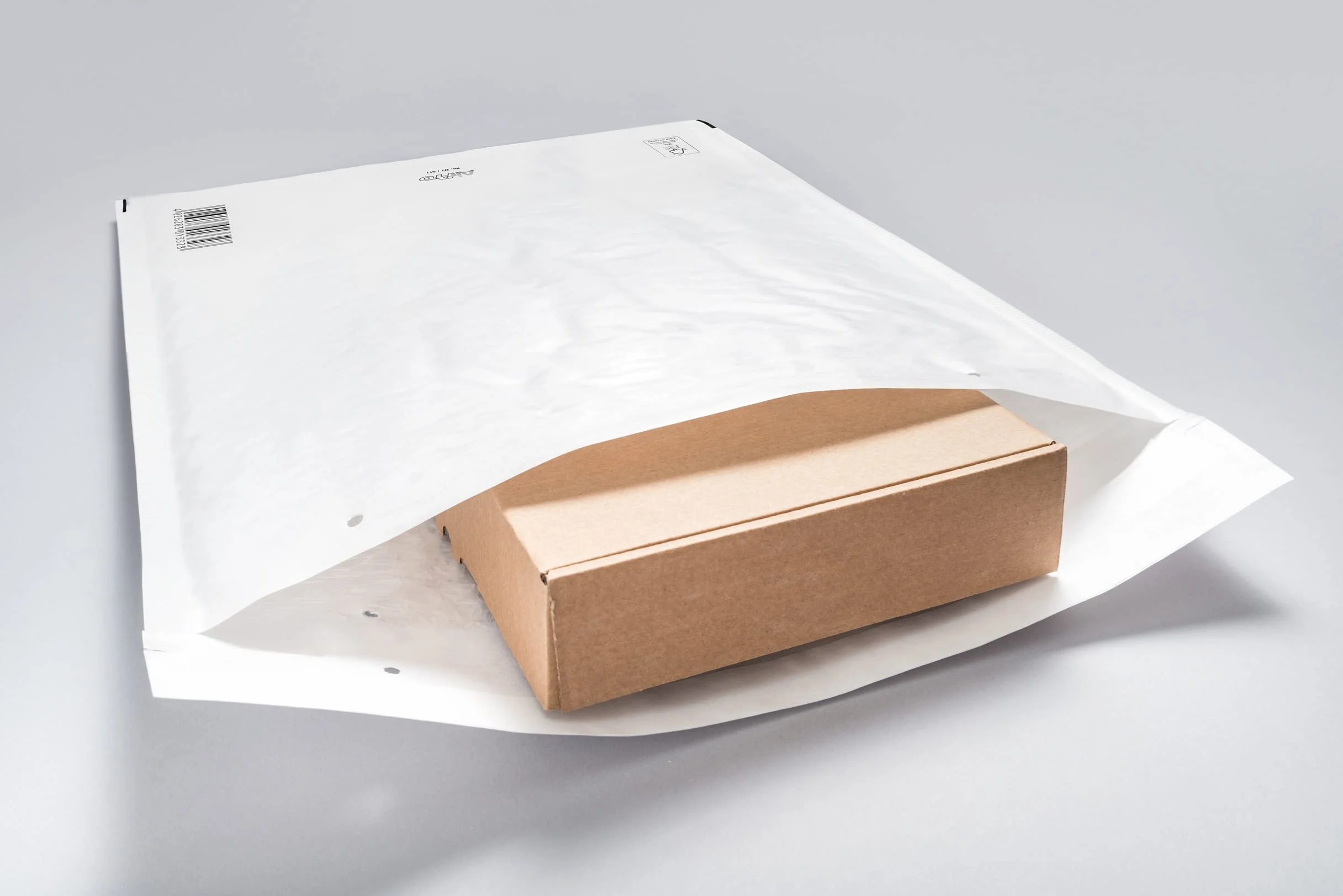 Koperta bąbelkowa Bantex biała karton 100 sztuk rozmiar C3 (225 x 170 mm)