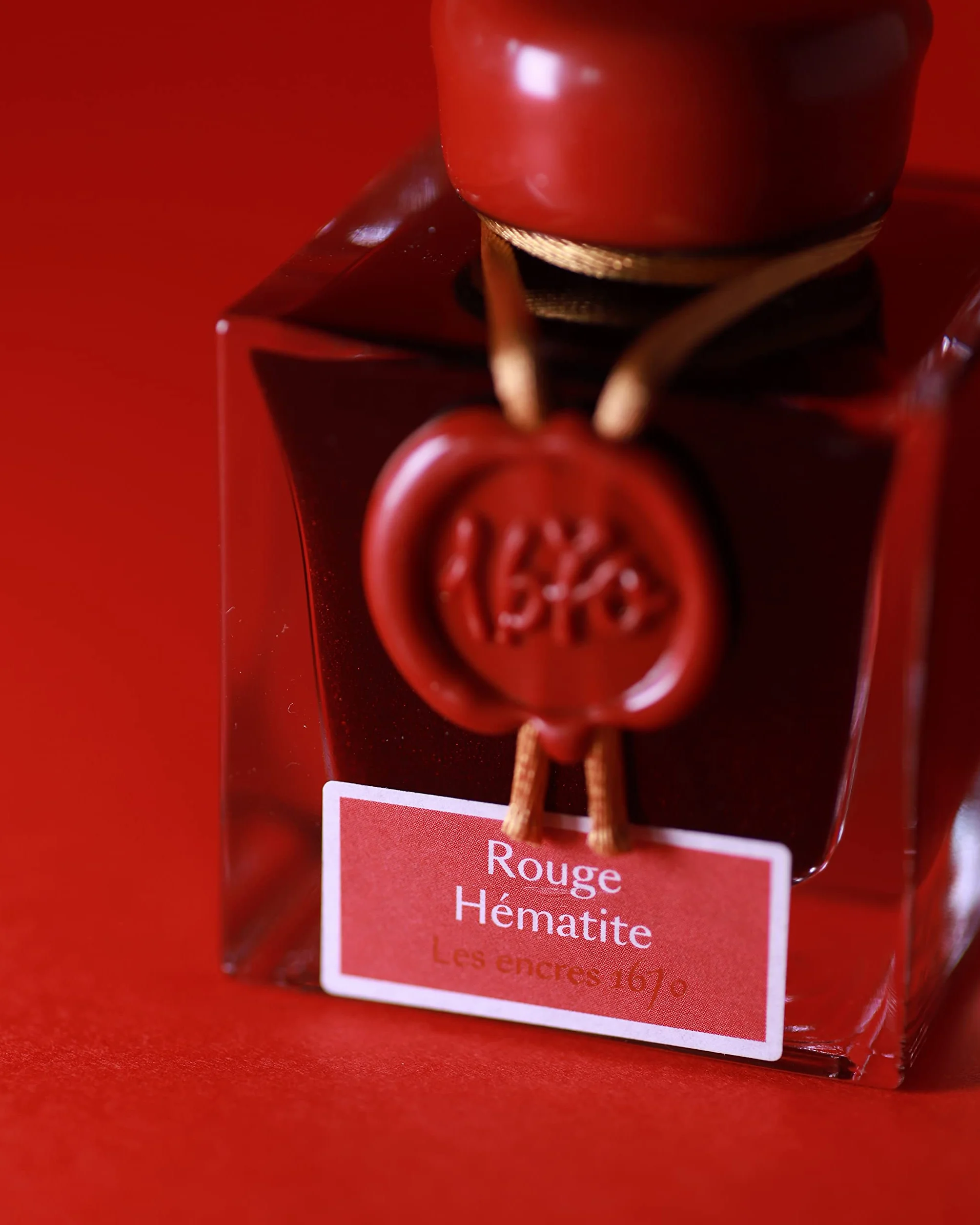 Jacques Herbin 1670 Hematytowa czerwień Atrament 50 ml z drobinkami złota