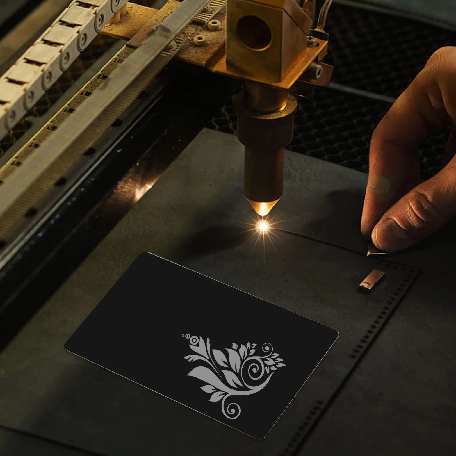 Wizytówki, 50 szt. wizytówek biznesowych, imponujące puste znaki laserowe, grawerowany metal, gładkie, do grawerowania laserowego, DIY, do samodzielnego wykonania, na prezent, 8,6 x 5,3 x 0 cm, czarne