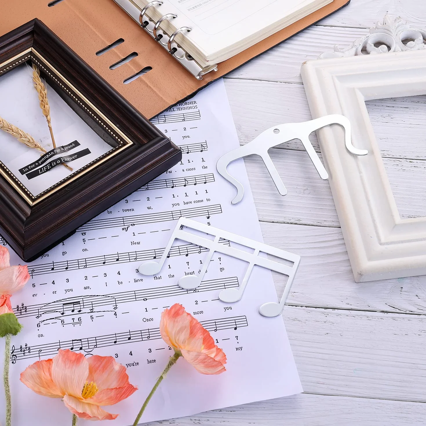 2 szt. Metalowy Klips na Nuty, Music Book Clip Music Sheet Holder Clip Klipy do Nut do Gry na Swiezym Powietrzu, Papier Firmowy, Ksiazki Fortepian, Gitara, Skrzypce, Klawiatura (Srebrna)