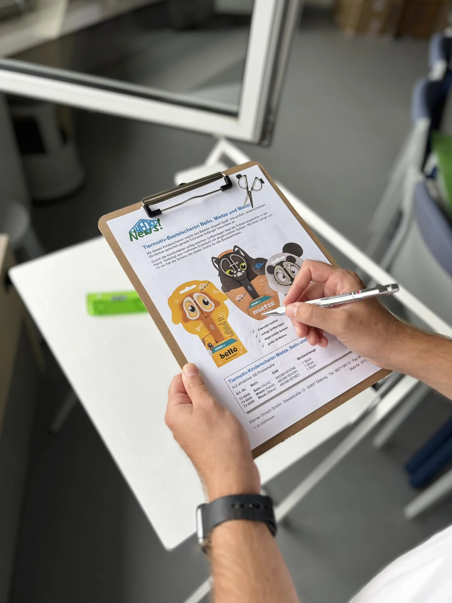 WEDO® Podkładka z klipsem DIN A4 z płyty MDF, z włókna drzewnego, kolor brązowy
