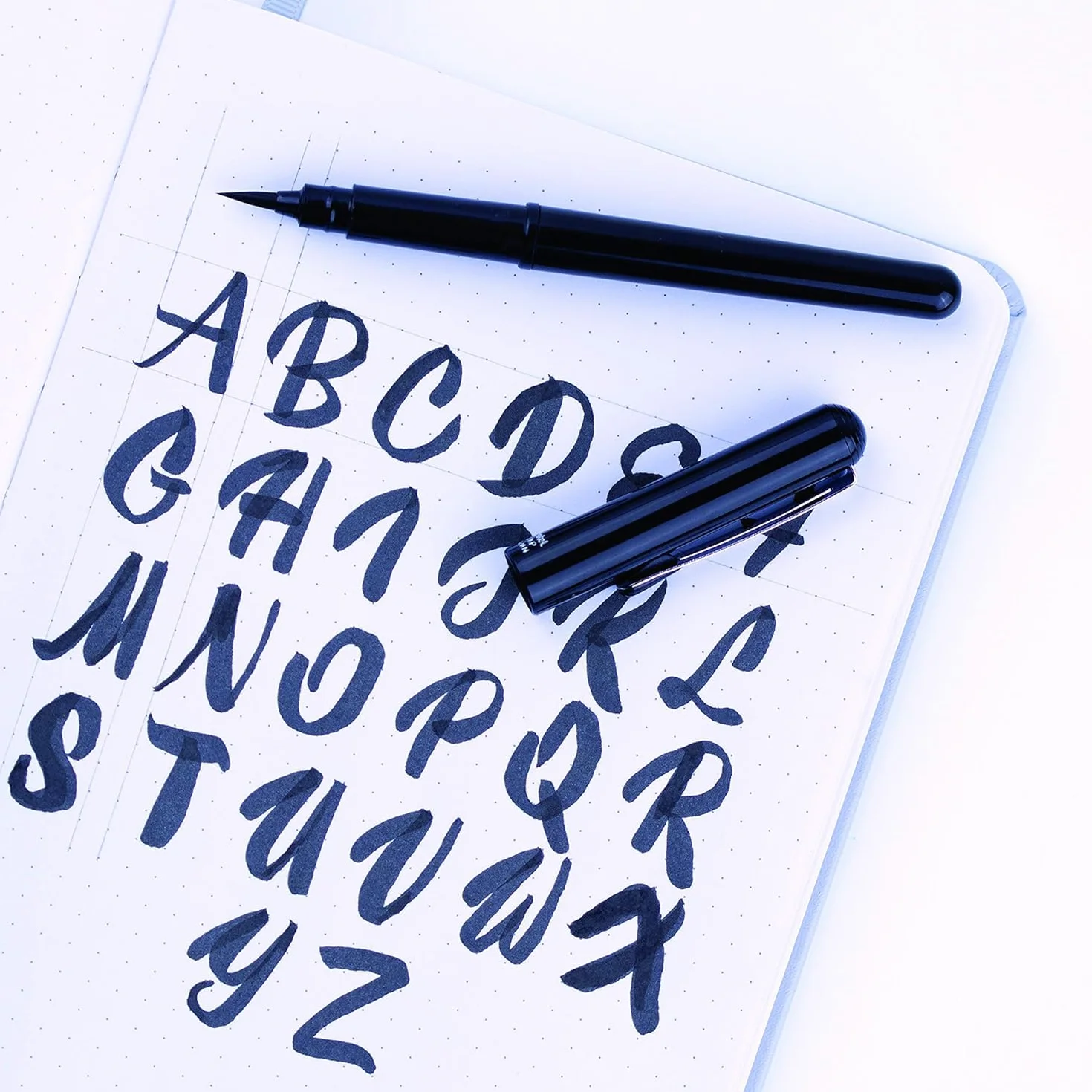 Pentel Kieszonkowy pędzelek pędzelkowy pędzel pigment do wielokrotnego napełniania czarny atrament 1 pinceau + 2 wkłady czarny