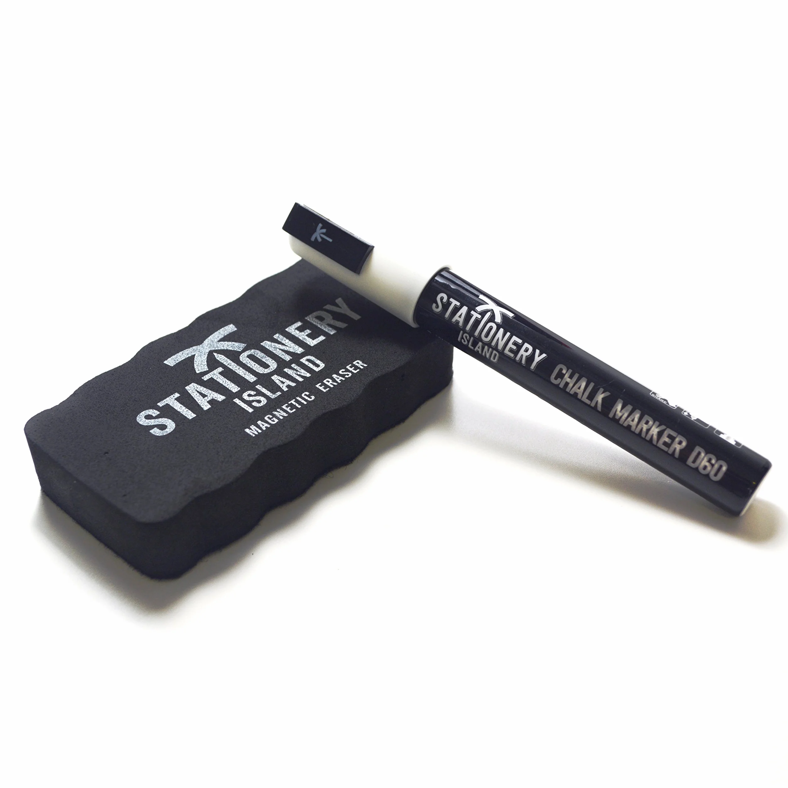 Stationery Island gumek magnetycznych w kolorze czarnym. Magnetyczna gumka do tablic suchościeralnych. Do wycierania białych tablic, tablic kredowych, tablic szklanych i tablic do notatek (1 opakowań)