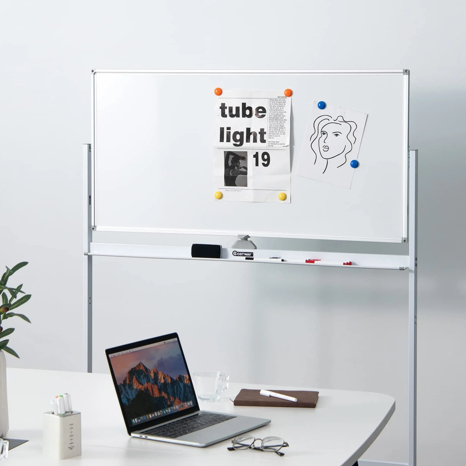 Costway przenośna biała tablica, dwustronna, magnetyczna tablica suchościeralna ze stojakiem, zwijana, suchościeralna, 120 cm x 60 cm, kolor biały, w zestawie Akcesoria do domu, biura i szkoły.