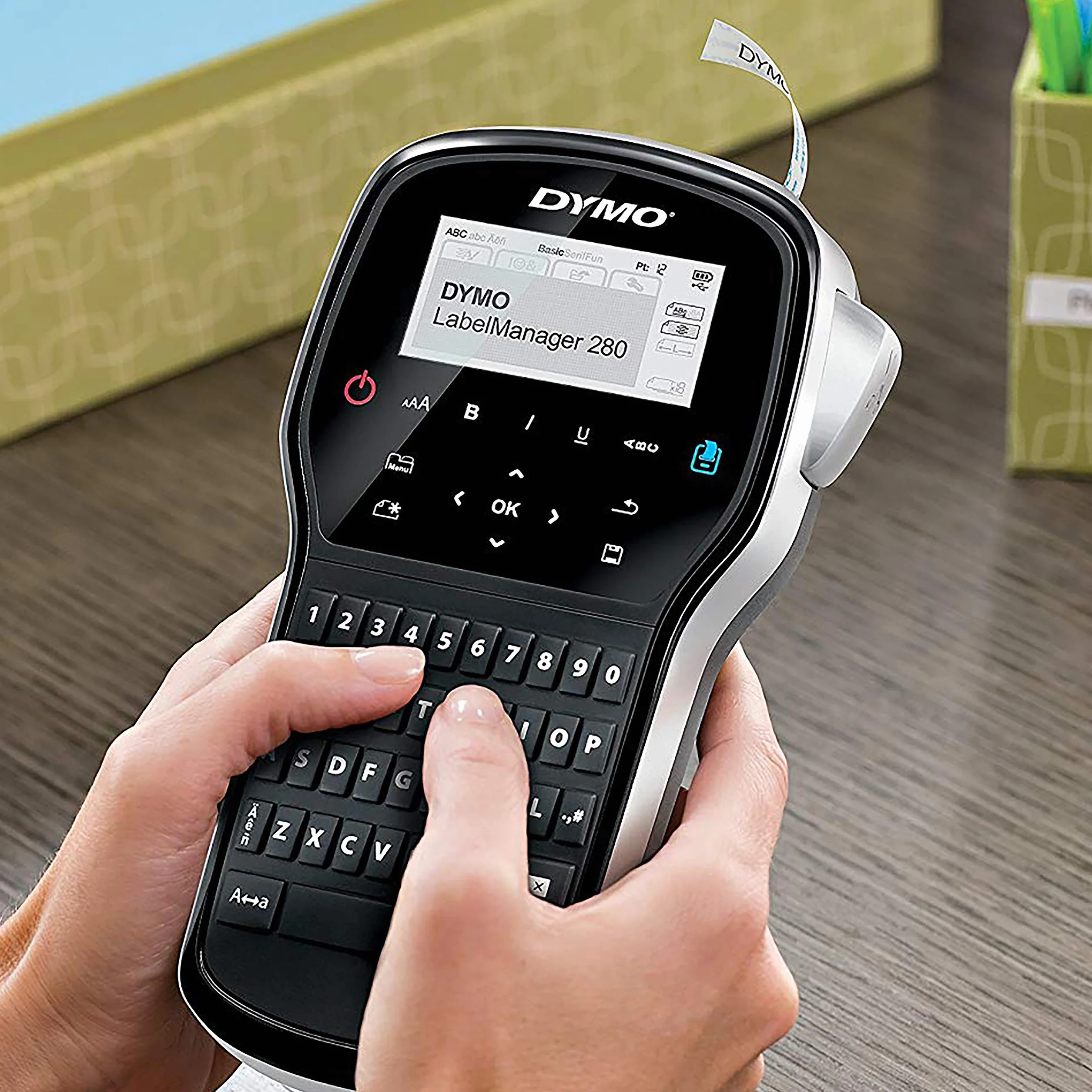 DYMO LabelManager 280 Zestaw ręcznej drukarki etykiet QWERTY 2 rolki D1 walizka