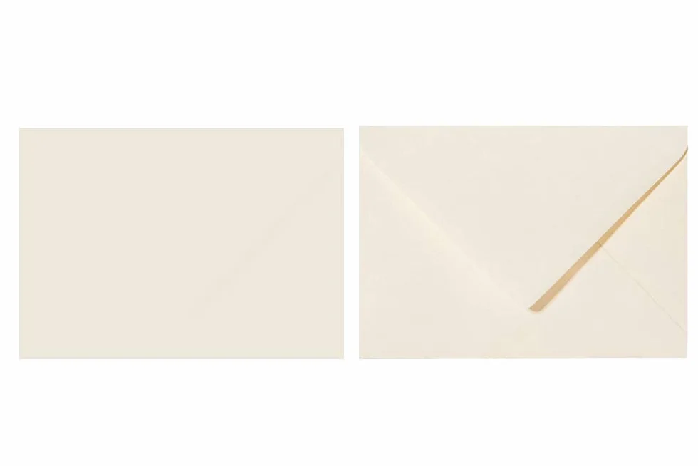 Po 25 kopert 140 x 190 mm, delikatny kremowy na ślub, urodziny i kartki z życzeniami