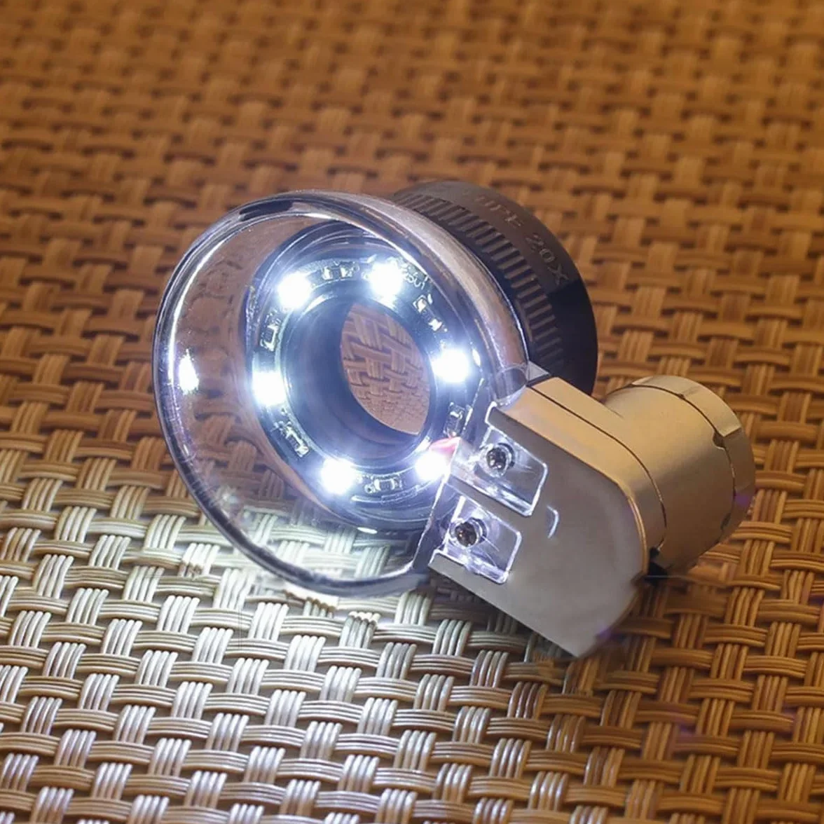 Lupa powiększająca 20x z regulowanym zoomem i podświetleniem LED