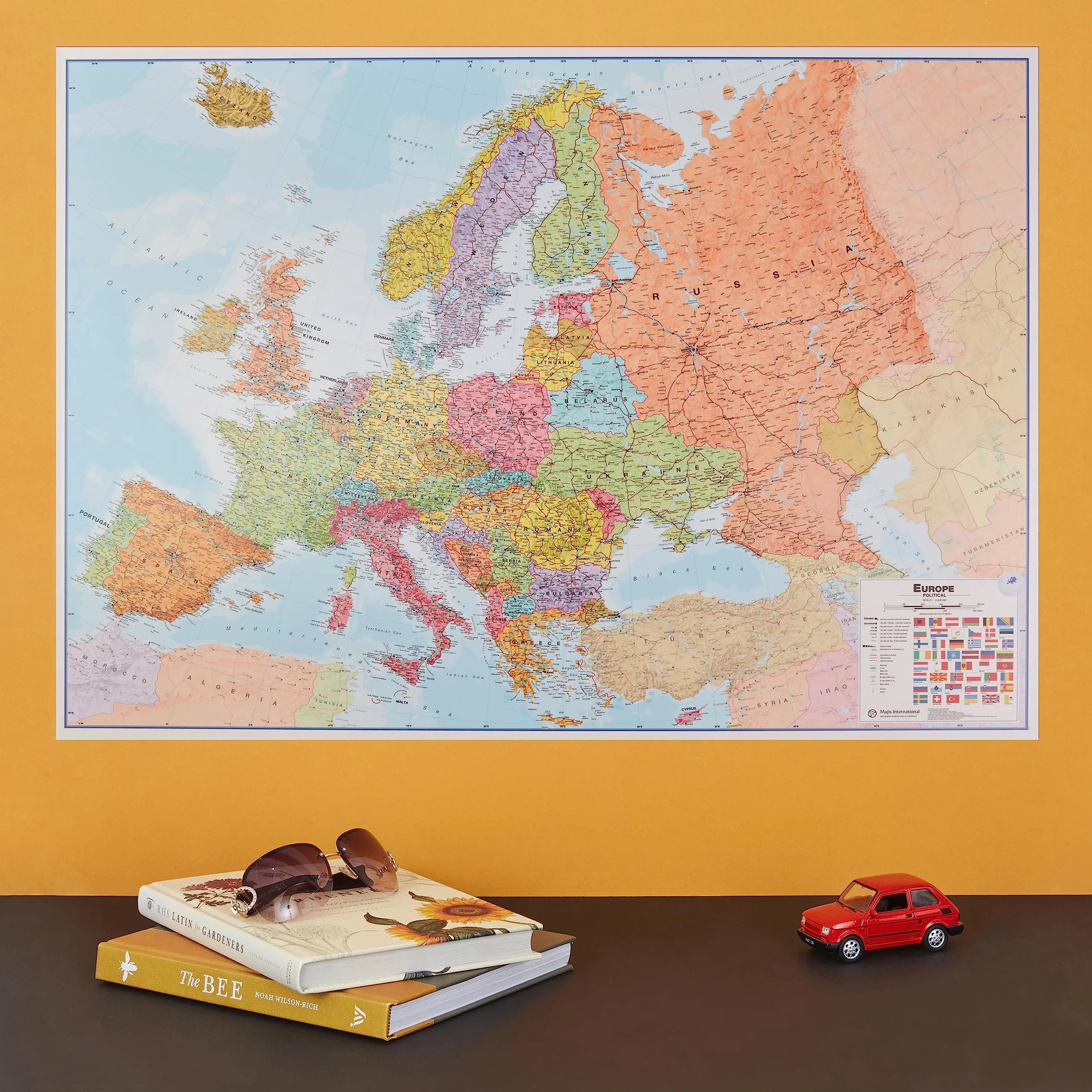 Maps International Duża mapa ścienna Europy polityczna laminowana 118,9x84,1 cm