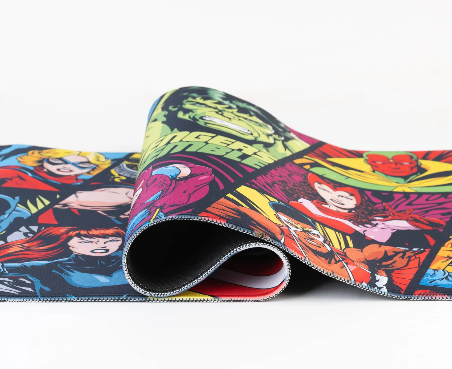 Erik Oficjalna Podkładka pod Mysz Marvel Avengers, Podkładka na Biurko 80 x 35 cm, Antypoślizgowa Gumowa, Podkładka pod Klawiaturę, Prezenty dla Fanów Avengers
