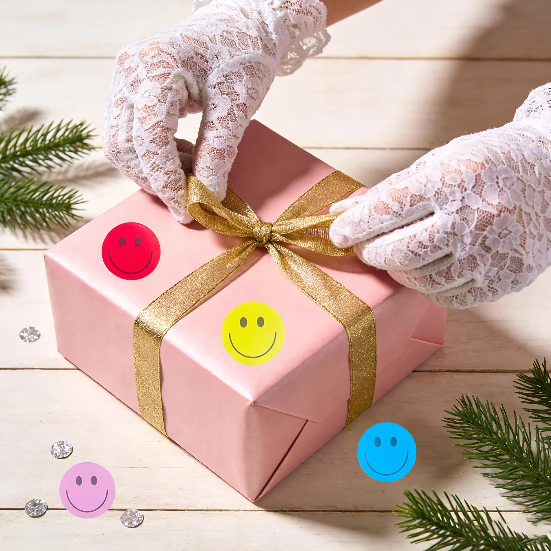 Naklejki Smiley 25 mm 1000 sztuk 2 rolki 8 kolorów samoprzylepne okrągłe naklejki nagradzające