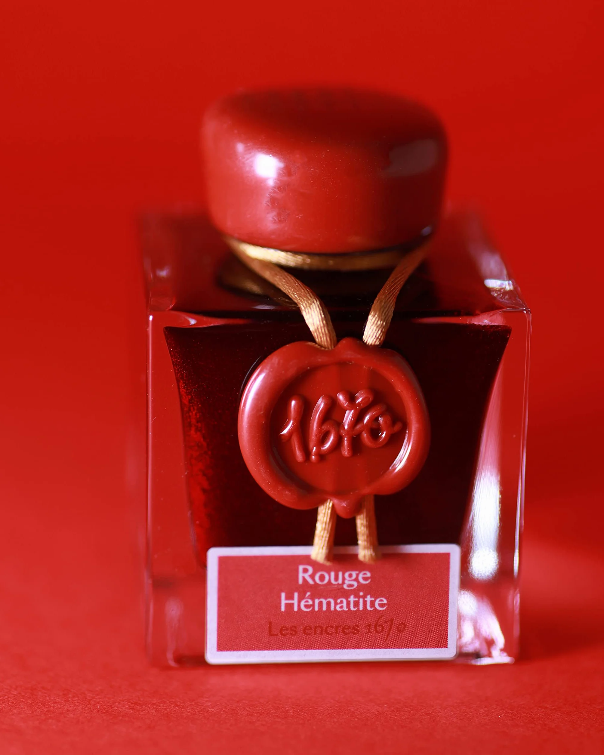 Jacques Herbin 1670 Hematytowa czerwień Atrament 50 ml z drobinkami złota