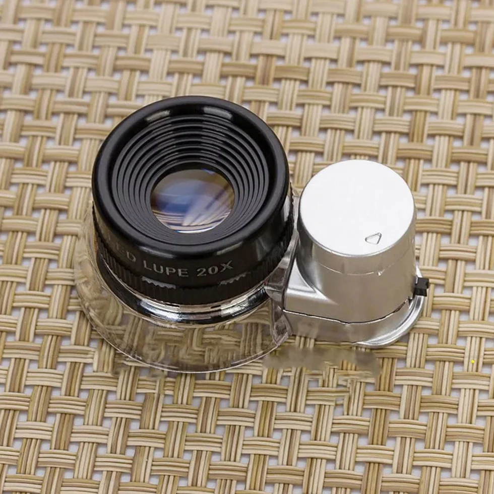 Lupa powiększająca 20x z regulowanym zoomem i podświetleniem LED
