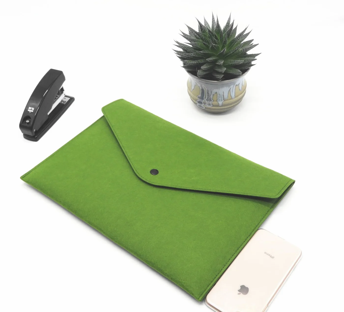 2 filcowe etui na dokumenty w formacie A4, teczka na dokumenty, aktówka, teczka na akta, teczka na dokumenty z zatrzaskiem, idealna do biura, szkoły, na uczelnię, 34 x 24 cm (zielona)