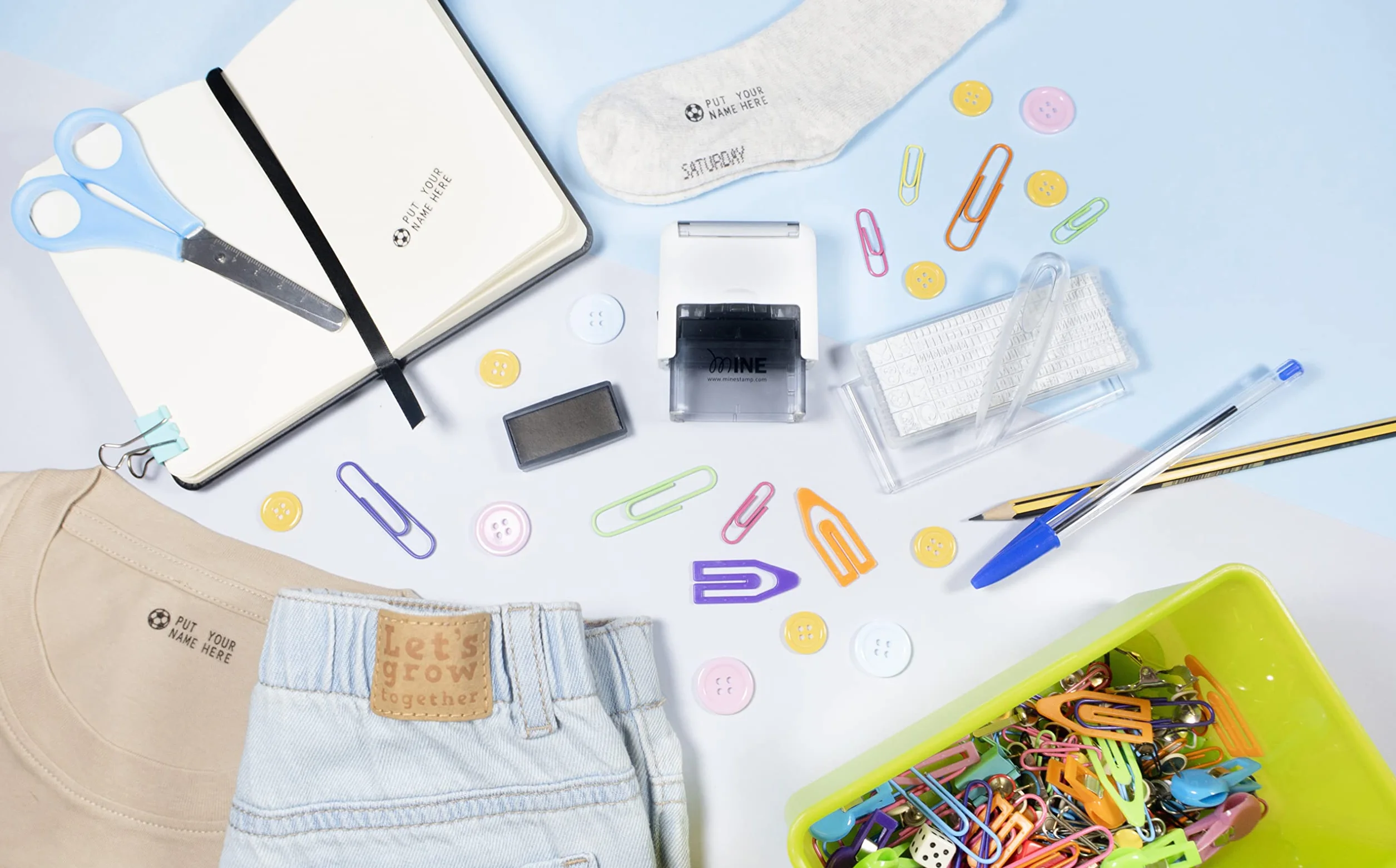 Kompaktowy stempel do ubrań i książek | Personalizowana pieczątka z imieniem dla dzieci i dorosłych