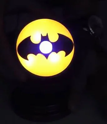 Batman DC Comics Bat Signal projektor świetlny lampa projekcyjna plastik czarny